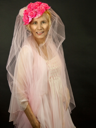 6 fotos de vestidos y looks para parar el tráfico (del susto)