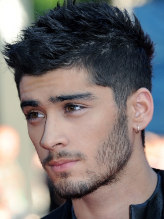 Zayn Malik celebra su cumpleaños con las fans de One Direction