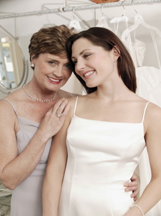 Vestidos de fiesta para madrinas de boda: una acompañante de lujo