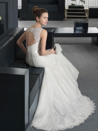 Novias sexys: vestidos con espalda descubierta de la colección Two de Rosa Clará