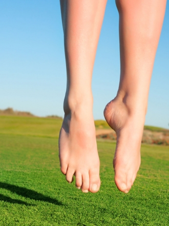 Cinco remedios caseros para los talones secos