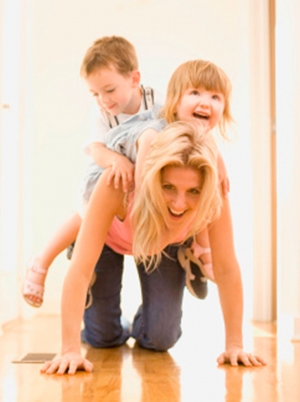 La maternidad y la mujer Gallo según el horóscopo chino