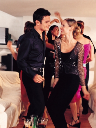 Cómo superar la timidez en una fiesta