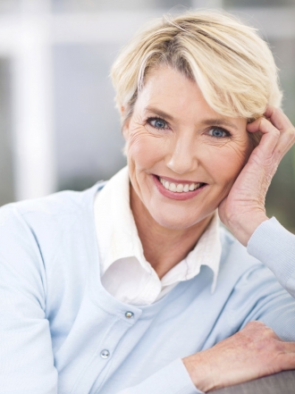 Timidez en mujeres maduras: cuándo dejar de ser tímida