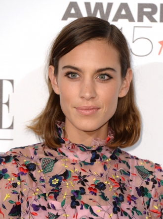 Melena midi: el peinado estrella de Alexa Chung