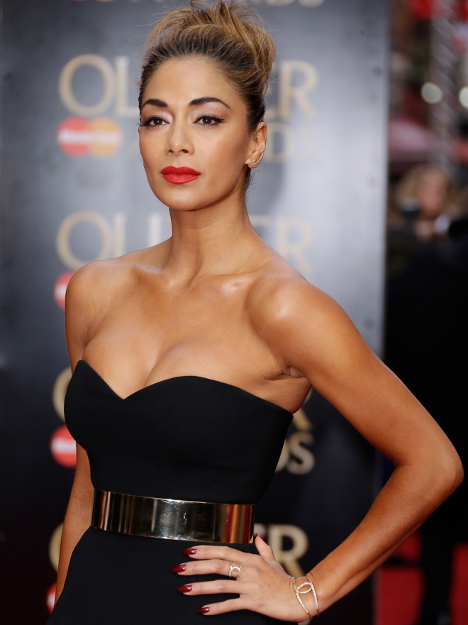 Nicole Scherzinger Radiante En Los Olivier Awards 2015