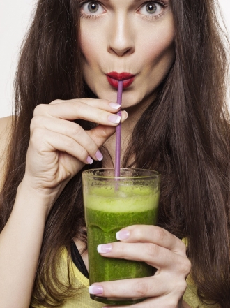 Cómo evitar la retención de líquidos en las dietas detox