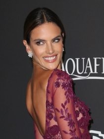 Alessandra Ambrosio, de Victoria's Secret a Tortuga Ninja