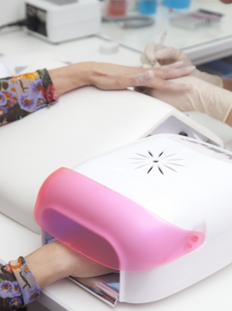 Qué diferencia hay entre uñas de porcelana y uñas de gel