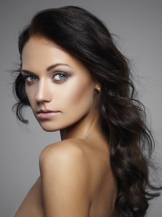 Cómo disimular las ojeras sin usar maquillaje