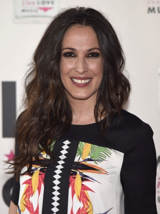 Malú, la bella reina del perfume