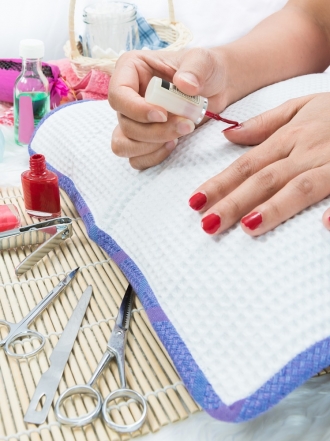 Cómo hacer las uñas con gel frío