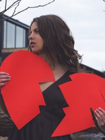 Cinco frases de amor para un corazón roto
