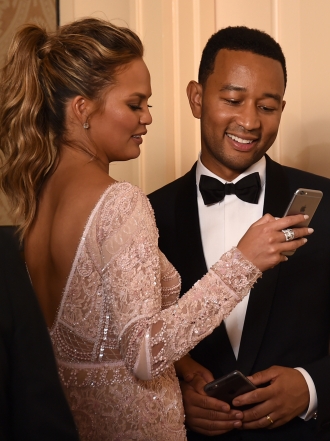 Cinco Whatsapps de amor para seducir a un chico