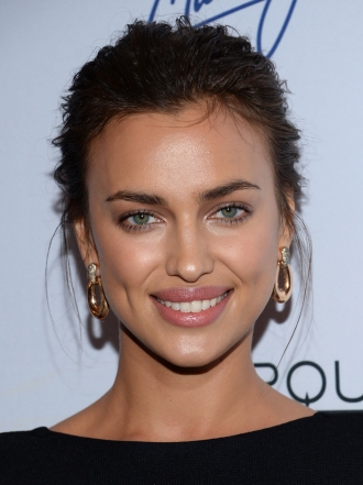 Cómo conseguir los labios de Irina Shayk con maquillaje