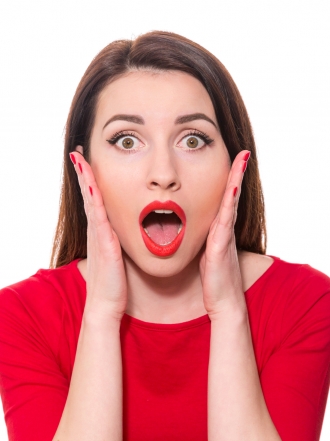 ¿Funciona el pintalabios rojo contra las ojeras?