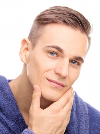 Trucos para hombres con ojeras