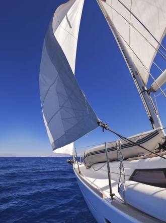 Soñar con navegar por el mar: navega hacia la libertad