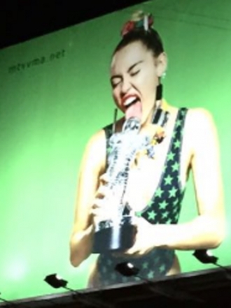 Instagram: Miley Cyrus se prepara para los MTV VMA 2015