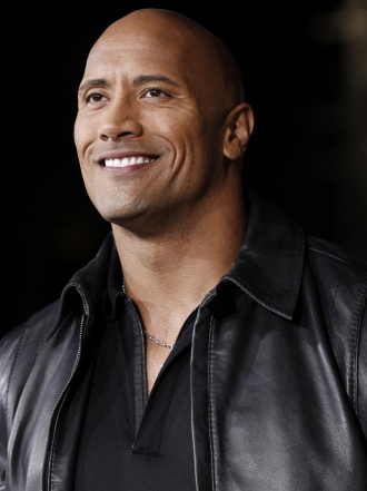 Baywatch: The Rock vs Zac Efron, los vigilantes de la playa