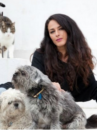 Perros de famosos: la Cairn Terrier y el Shih Tzu de Mónica Estarreado