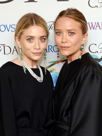 ¡Doble cariño! Frases de amor para tu hermana gemela