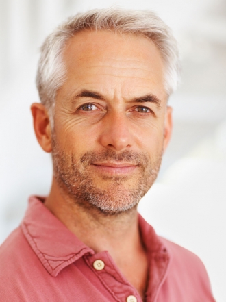 Cinco ventajas de salir con un hombre mayor