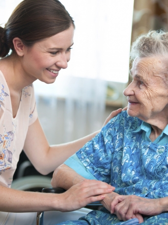 Frases románticas para una abuela: el amor más tierno