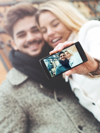 El amor en Tinder: la realidad de ligar en la Red