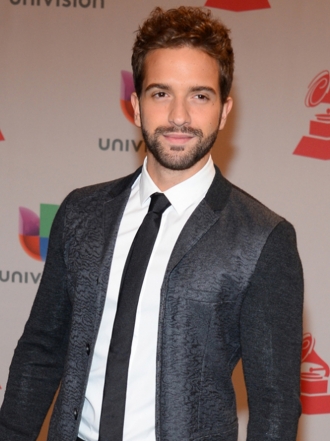 Pablo Alborán desata la locura en los Grammys Latinos 2015