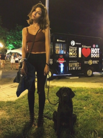 Perros de famosos: Mochi, Labrador y nueva mascota de Úrsula Corberó