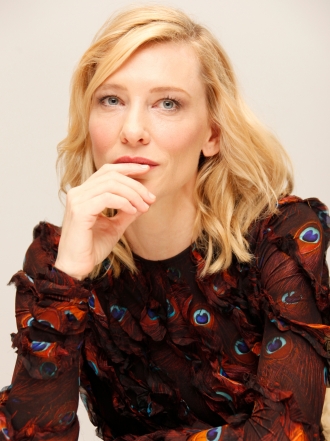 Harper's Bazaar: Blanchett, cerca del Oscar y lejos del cine