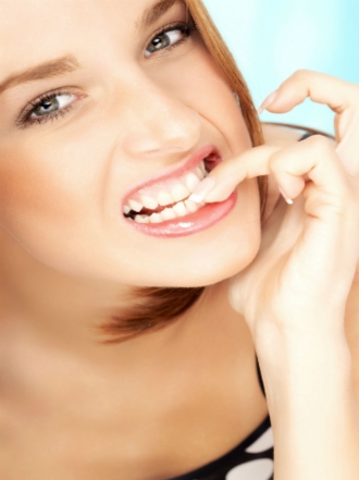 5 tips definitivos para no moderte más las uñas