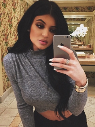 Consigue las uñas de Kylie Jenner en cinco pasos