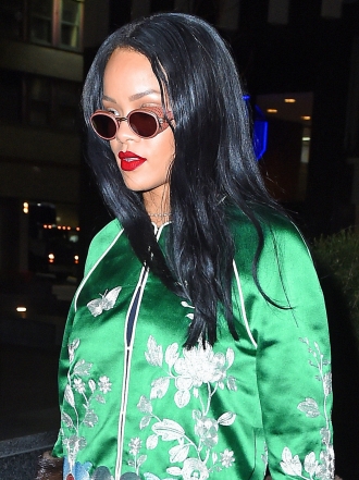 Chándal y tacones: copia el estilo de Rihanna y Selena Gomez