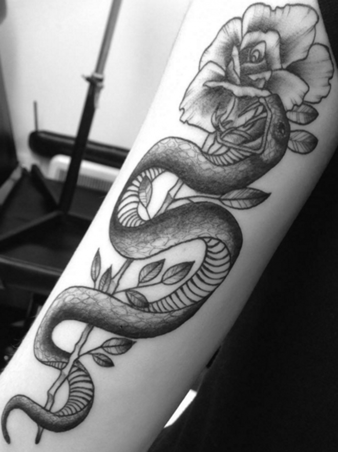 Serpiente que significa en tatuaje