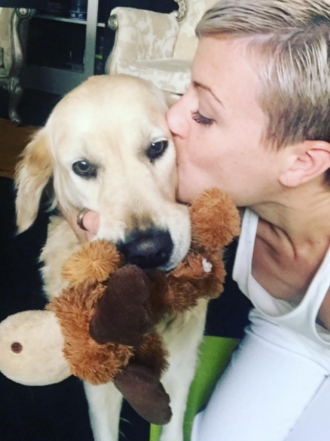 Perros de famosos: Nala y Zuri, las golden retriever de Sara Escudero