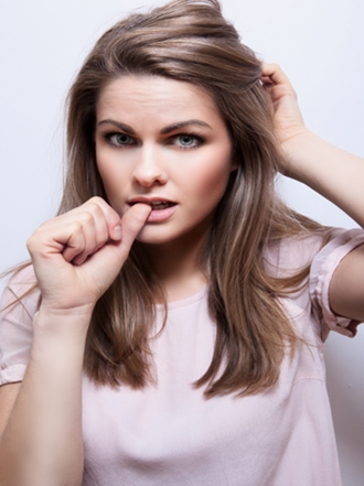 5 trucos para disimular unas uñas mordidas