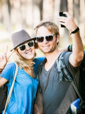 10 señales de que tu amigo está enamorado de ti