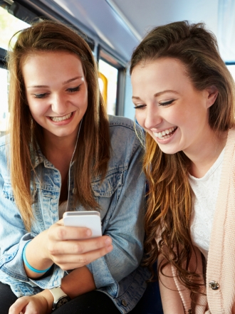 El horóscopo de la amistad: ¿son amigos un Escorpio y un Libra?