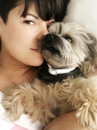 Perros de famosos: Rita y Ginger, las mascotas de Laura Caballero