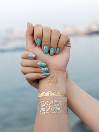 Manicura: qué son las bracelet nails y cómo se hacen
