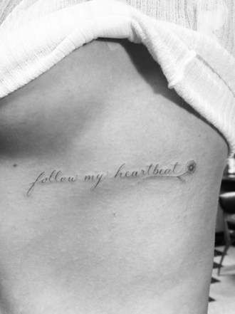 Amor a la palabra: el significado de tatuajes con frases