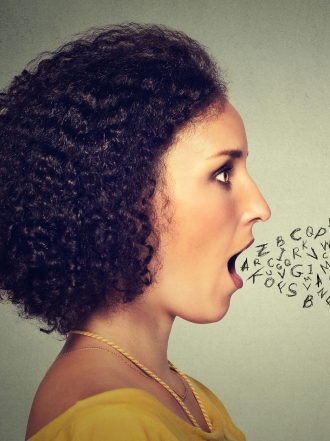 Escúchate: el significado de soñar con tu propia voz