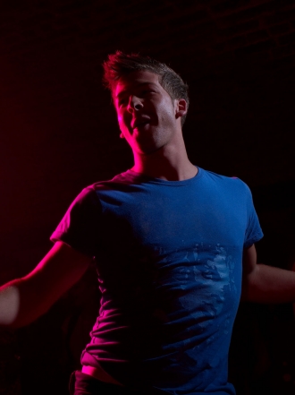 Cuando tu novio solamente quiere salir de fiesta