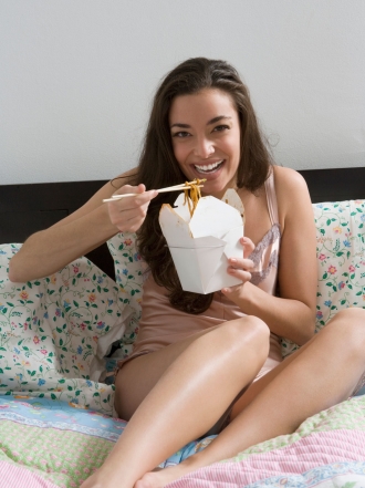 Soñar con pasar hambre: hablando de tus necesidades reales