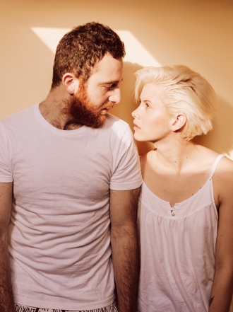 Qué pasa cuando tu pareja te propone el poliamor