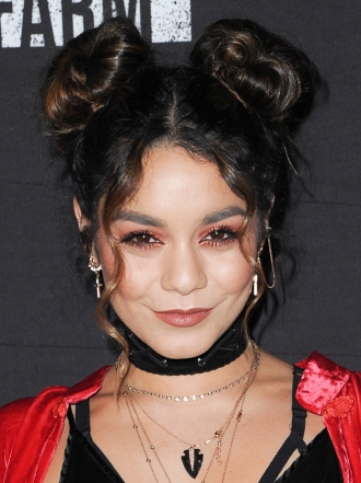 Maquilla tus ojos en tonos rojos como Vanessa Hudgens