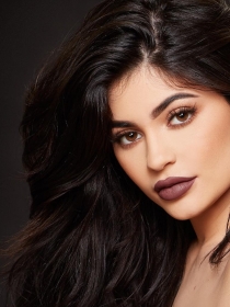Consigue las cejas perfectas de Kylie Jenner
