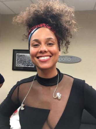 La cruda realidad del 'no maquillaje' de Alicia Keys